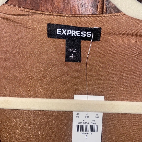 Express top NWT - Picture 3 of 6